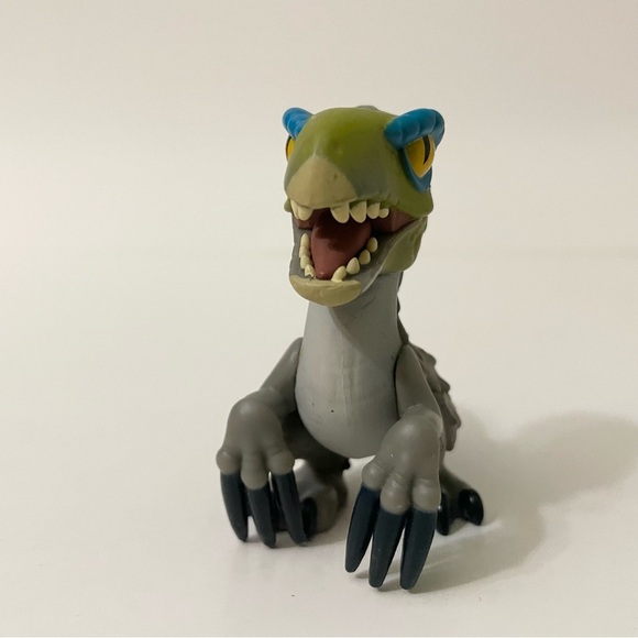 Funko Mystery Minis Jurassic World Dominion Dinosaur Claire Dearing Figure - Picture 3 of 15